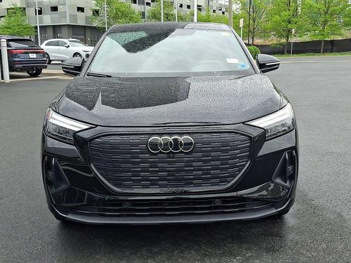 Mythos Black Metallic 2023 Audi Q4 e-tron Premium Plus 50 quattro