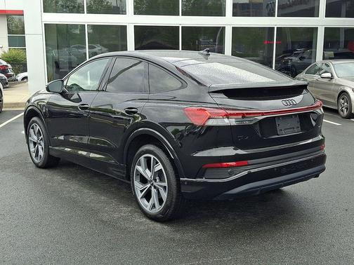 Mythos Black Metallic 2023 Audi Q4 e-tron Premium Plus 50 quattro