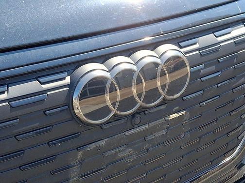 Mythos Black Metallic 2023 Audi Q4 e-tron Premium Plus 50 quattro