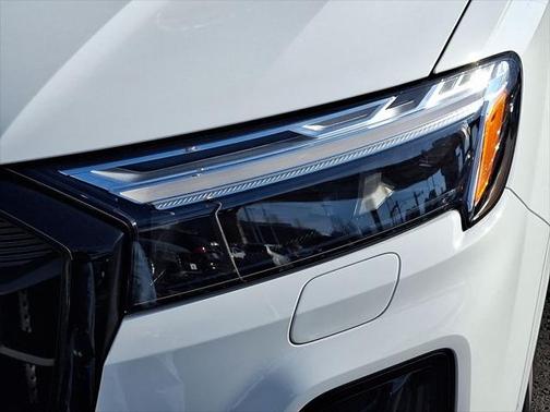 2025 Audi SQ7 4.0T Premium Plus