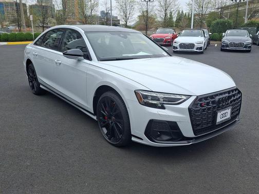 2025 Audi S8 4.0T