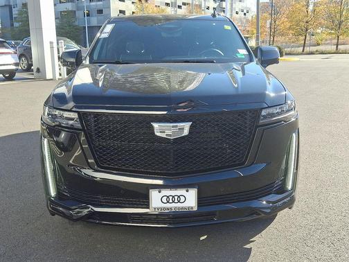 2024 Cadillac Escalade Sport