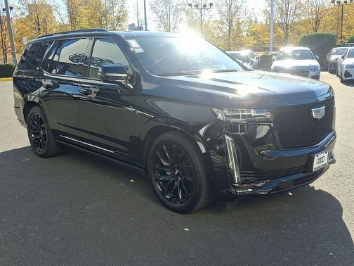 2024 Cadillac Escalade Sport