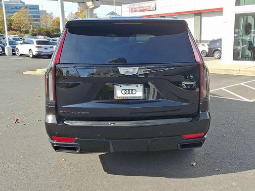 2024 Cadillac Escalade Sport