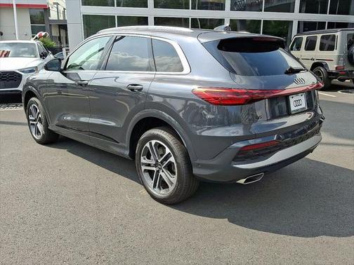 2025 Audi Q5 Premium Plus