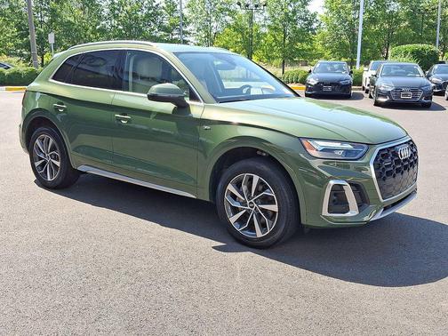 2022 Audi Q5 45 S line Premium