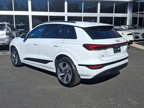 2025 Audi Q6 e-tron Premium Plus quattro