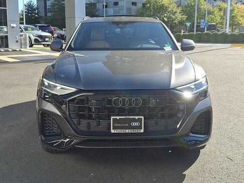 2025 Audi Q8 55 Premium