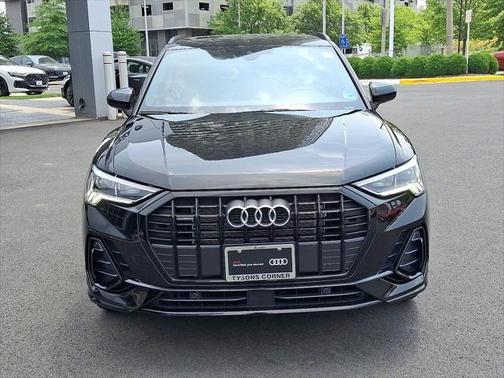 2024 Audi Q3 Premium 45 TFSI S line quattro Tiptronic
