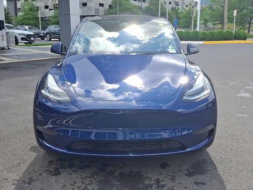 2022 Tesla Model Y Long Range Dual Motor All-Wheel Drive