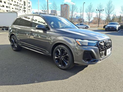 2026 Audi Q7 55 Premium Plus