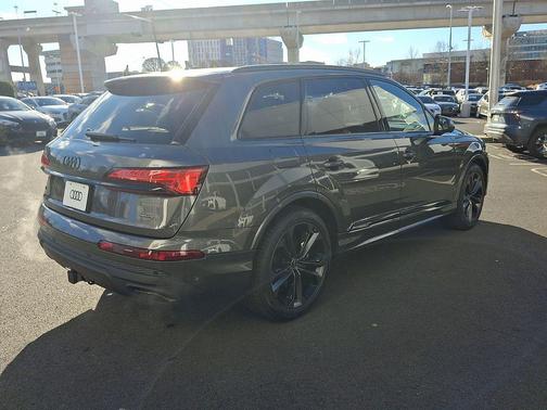 2026 Audi Q7 55 Premium Plus