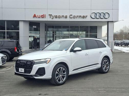 2026 Audi Q7 45 Premium