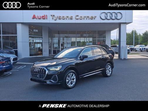 Mythos Black Metallic 2023 Audi Q3 Premium 45 TFSI S line quattro Tiptronic