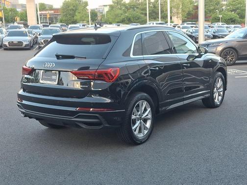 Mythos Black Metallic 2023 Audi Q3 Premium 45 TFSI S line quattro Tiptronic