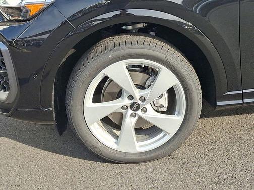 2025 Audi Q5 Premium Plus TFSI quattro S tronic