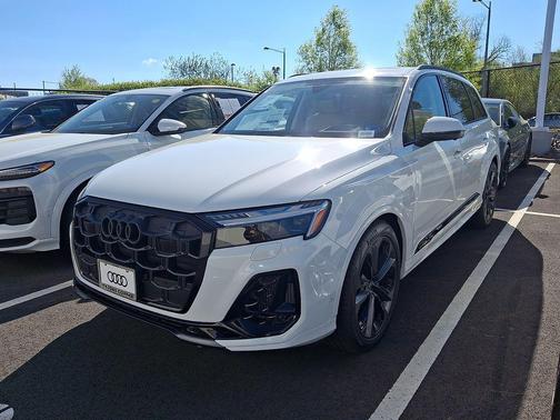 Glacier White Metallic 2026 Audi Q7 55 Prestige