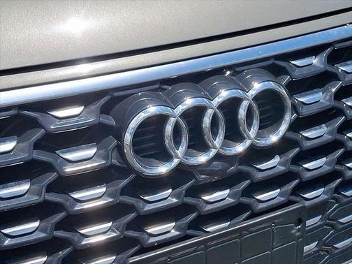 2023 Audi Q5 45 S line Premium