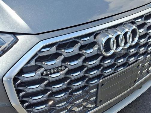 2024 Audi Q5 45 S line Premium Plus