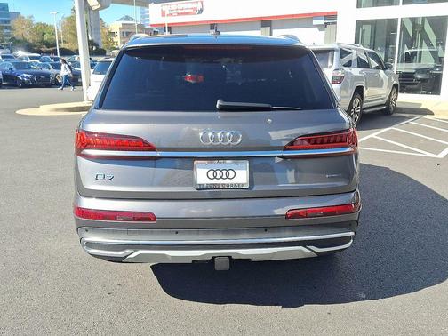 2021 Audi Q7 55 Premium Plus