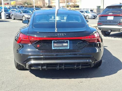 2023 Audi RS e-tron GT quattro