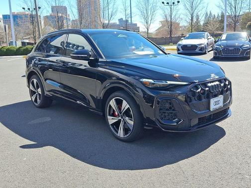 Mythos Black Metallic 2026 Audi SQ5 3.0T Premium Plus