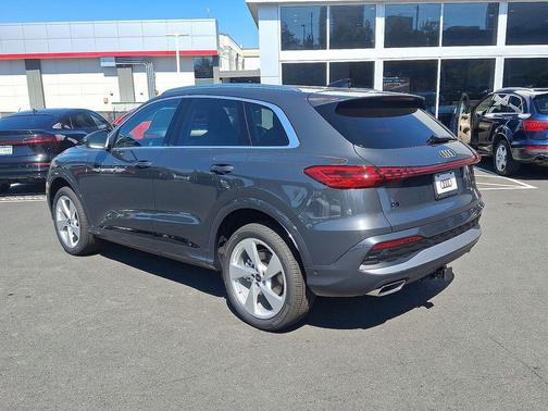 2025 Audi Q5 Premium Plus