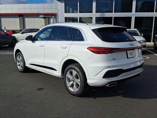 2025 Audi Q5 Premium TFSI quattro S tronic