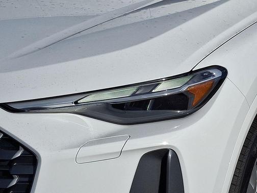 2025 Audi Q5 Premium TFSI quattro S tronic