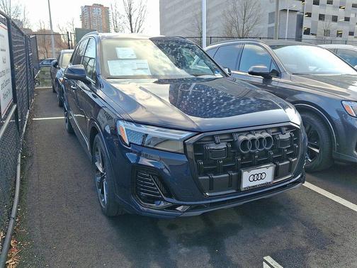 2026 Audi Q7 55 Premium Plus