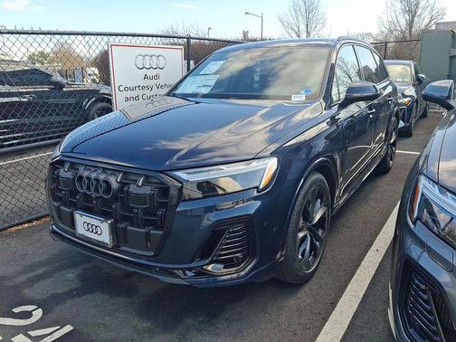 2026 Audi Q7 55 Premium Plus