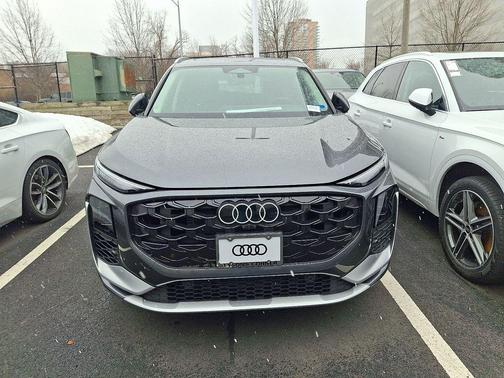2026 Audi Q3 S line