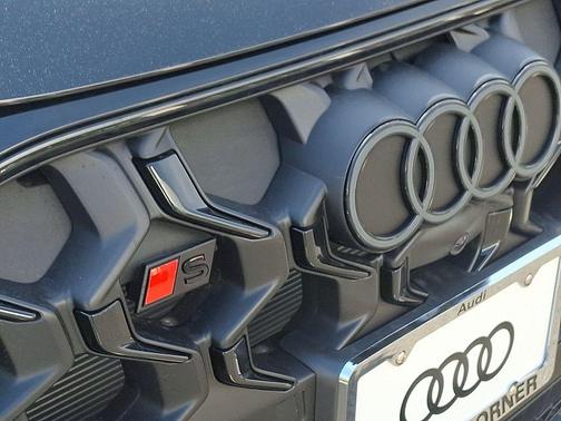 Mythos Black Metallic 2026 Audi SQ5 3.0T Premium Plus