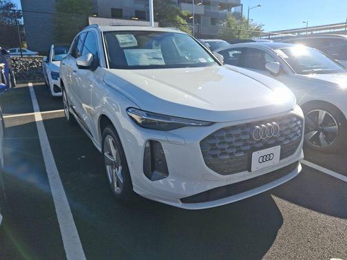 2025 Audi Q5 Premium Plus TFSI quattro S tronic