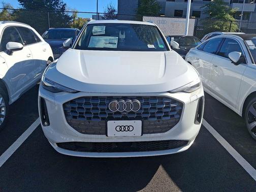 2025 Audi Q5 Premium Plus TFSI quattro S tronic