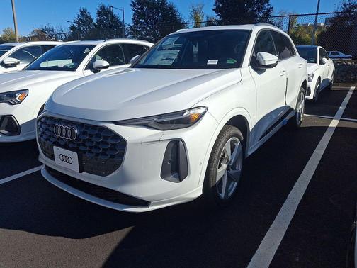 2025 Audi Q5 Premium Plus TFSI quattro S tronic