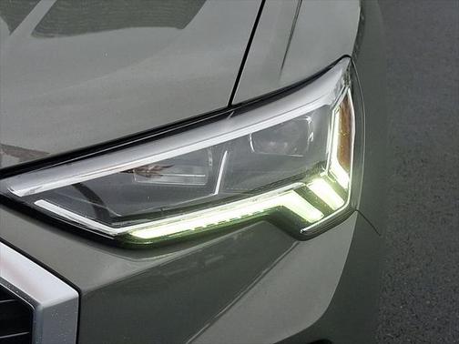 2025 Audi Q3 45 S line Premium Plus