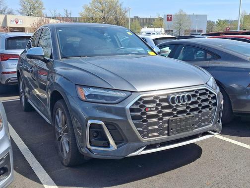 Daytona Gray Pearl Effect 2023 Audi SQ5 3.0T Prestige