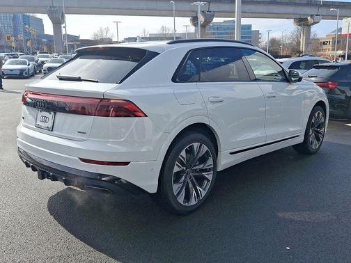 2026 Audi Q8 55 Premium Plus