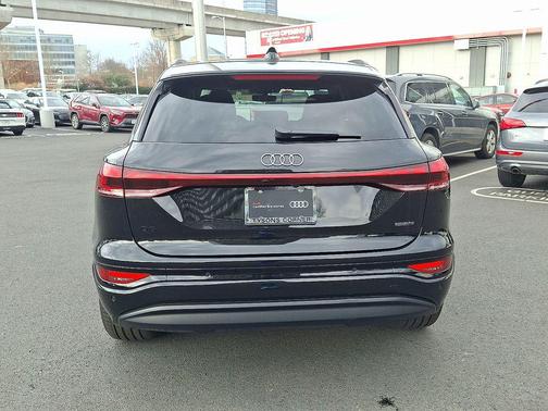 2025 Audi Q6 e-tron Premium Plus quattro