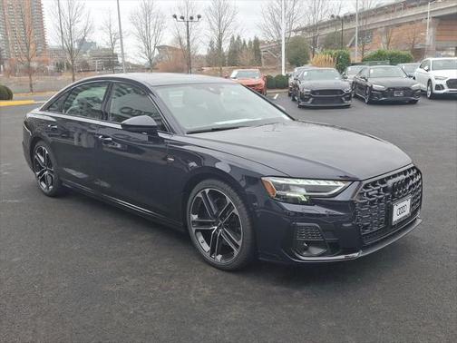 2025 Audi A8 L 55 TFSI quattro Tiptronic