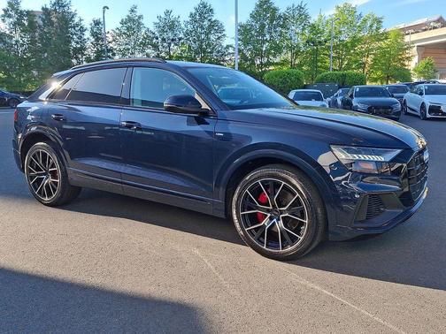 Waitomo Blue Metallic 2023 Audi Q8 55 Premium Plus