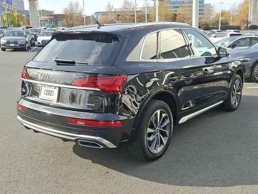 2023 Audi Q5 45 S line Premium