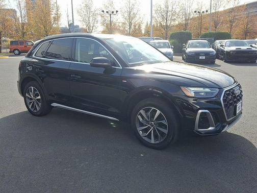 2023 Audi Q5 45 S line Premium