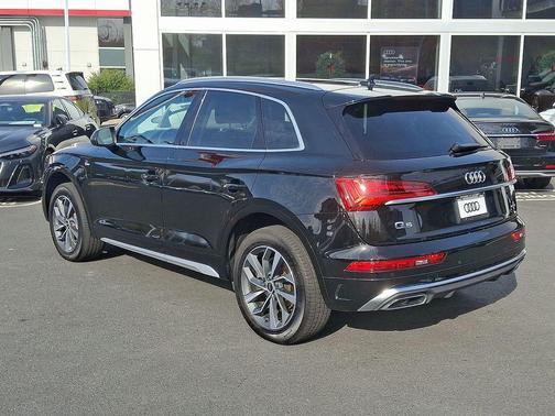 2023 Audi Q5 45 S line Premium