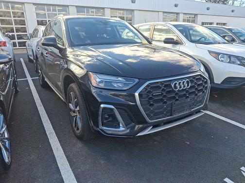 2023 Audi Q5 45 S line Premium