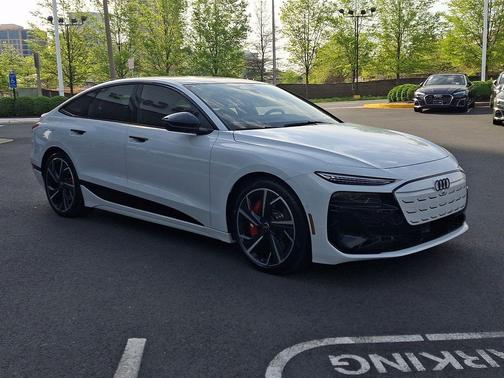 Glacier White 2025 Audi S6 e-tron Premium Plus