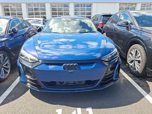 2022 Audi e-tron GT Prestige