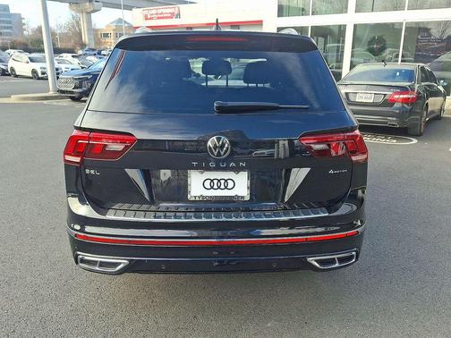 2024 Volkswagen Tiguan 2.0T SEL R-Line 4MOTION