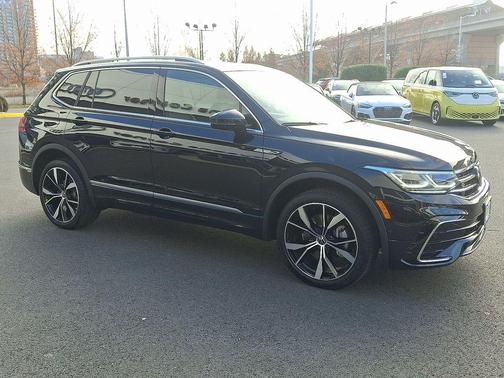 2024 Volkswagen Tiguan 2.0T SEL R-Line 4MOTION